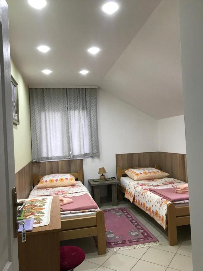 Guesthouse Rebel Deliblato Zewnętrze zdjęcie