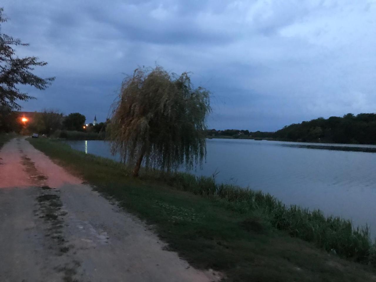 Guesthouse Rebel Deliblato Zewnętrze zdjęcie