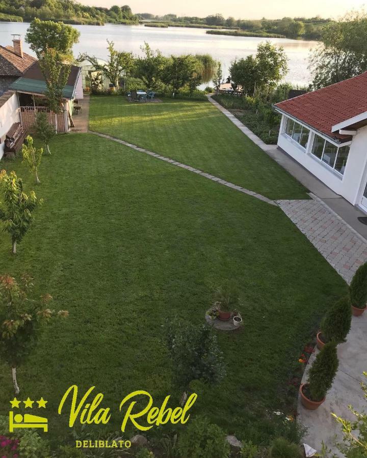 Guesthouse Rebel Deliblato Zewnętrze zdjęcie