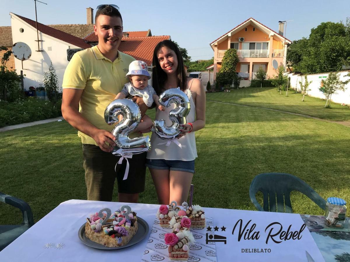 Guesthouse Rebel Deliblato Zewnętrze zdjęcie